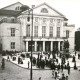 Stadtarchiv Weimar, 60 10-5/11, Blick auf den Theaterplatz 