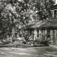 Stadtarchiv Weimar, 60 10-5/15, Blick ehemals Hinterhaus mit alten Stallungen (Löwenapotheke)