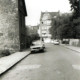 Stadtarchiv Weimar, 60 10-5/20, Blick durch die Straße »Am Jakobskirchhof« zum Rollplatz