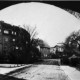 Stadtarchiv Weimar, 60 10-5/22, Blick durch den Bogen des Viaduktes in die Asbachstraße