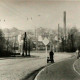 Stadtarchiv Weimar, 60 10-5/22, Blick von der Jenaer Straße zur Friedensbrücke 