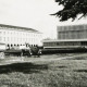 Stadtarchiv Weimar, 60 10-5/23, Blick auf die Fläche vor dem Mehrzweckgebäude am Karl-Marx-Platz 