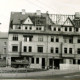 Stadtarchiv Weimar, 60 10-5/23, Blick aus der Bertuchstraße auf die Häuser Karl-Liebknecht-Straße 18/20