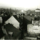 Stadtarchiv Weimar, 60 10-5/23, Blick zum Karl-Marx-Platz aus dem Dachfenster der Buchdruckerei "Reinhold Schindler" (Rollplatz 7)?