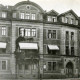 Stadtarchiv Weimar, 60 10-5/24, Blick auf den Museumsplatz 2a/Eingang zur Kohlstrasse