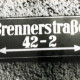 Stadtarchiv Weimar, 60 10-5/25, Straßenschild "Brennerstraße"