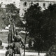 Stadtarchiv Weimar, 60 10-5/25, Blick auf die Rückansicht des Kriegerdenkmals auf dem Watzdorfplatz