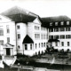 Stadtarchiv Weimar, 60 10-5/26, Blick auf Volkshaus Weimar von der Friedrich-Ebert-Straße