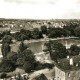 Stadtarchiv Weimar, 60 10-5/28, Blick von der Friedrich-Schiller-Oberschule auf das Schwanseebad