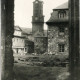 Stadtarchiv Weimar, 60 10-5/3 Bd. 2, Blick durch die Stadthaus-Ruine zum Stadtschloss