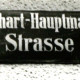 Stadtarchiv Weimar, 60 10-5/31 Bd.2, Straßenschild "Gerhart-Hauptmann-Straße"