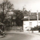 Stadtarchiv Weimar, 60 10-5/32, Blick in die Buswendeschleife des Busbahnhofes