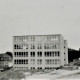 Stadtarchiv Weimar, 60 10-5/33, Blick zur POS "Makarenko-Oberschule" in der Gutenbergstraße