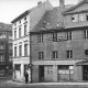 Stadtarchiv Weimar, 60 10-5/22, Blick aus der Friedensstraße auf die Häuser Nummer 1 und 3