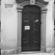 Stadtmuseum Weimar, Eichhorn 374 (K I 064 A), Blick auf die Haustür »Jakobsstraße 8«