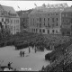 Stadtmuseum Weimar, Eichhorn 447 (K I 096 A), Blick über den Markt zum Richtfest »Hotel Elephant«